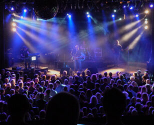 BROTHERS IN ARMS (DE)